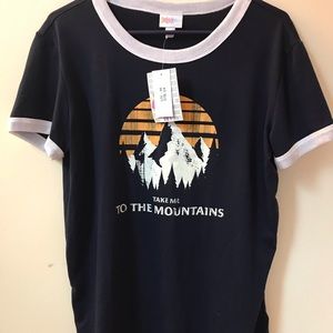 LuLaRoe Liv t-shirt